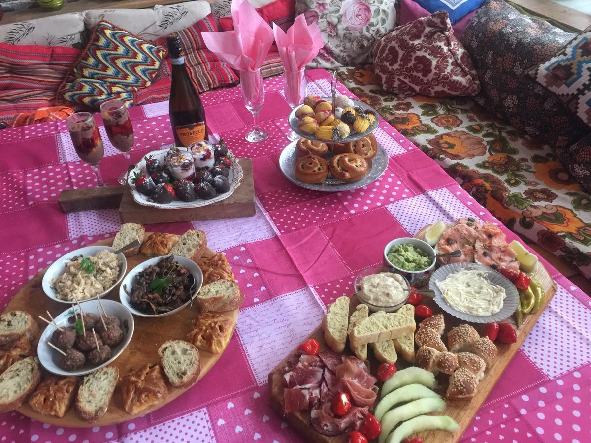 Hotel The Pink House Polkovnik Serafimovo Zewnętrze zdjęcie